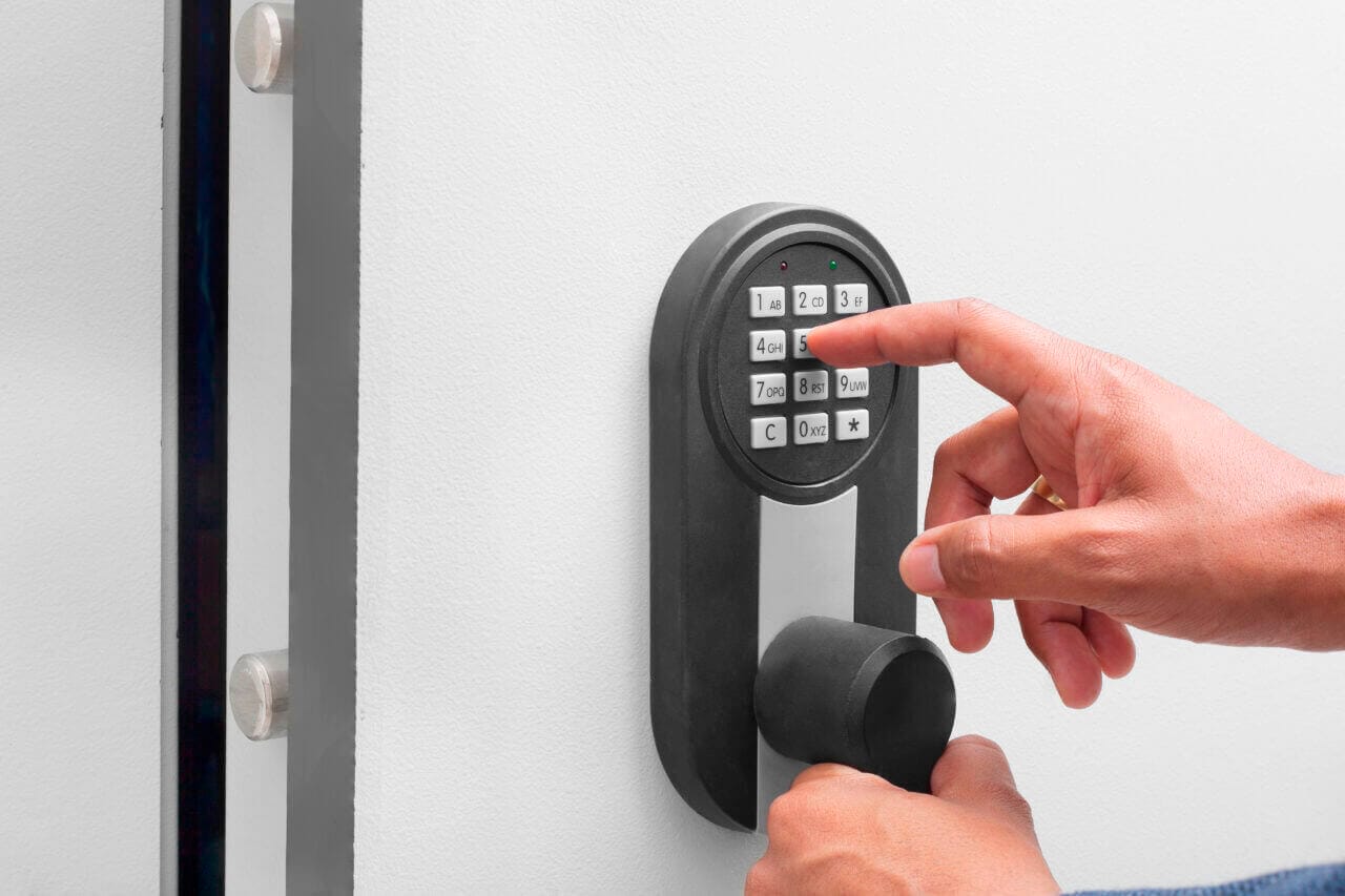 Commercial Door Lock Pros and Cons of Keyless Entry System Faster Locksmith